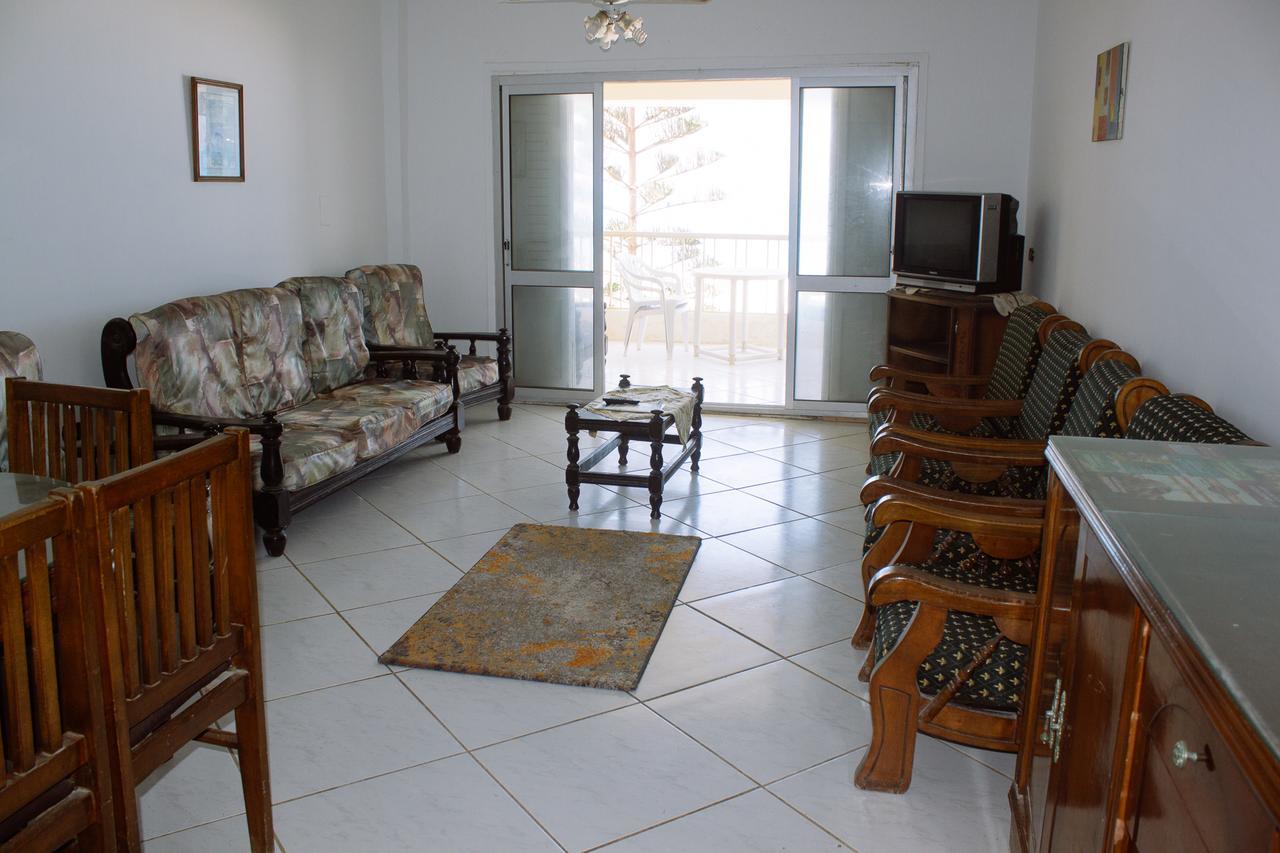 Beachfront Chalet In Green Beach, North Coast El-Alameyn Dış mekan fotoğraf